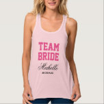 Maßgeschneiderte Bachelorette-Tankdecke für Teambr Tank Top<br><div class="desc">Personalisierte Bachelorette-Fliegenracerback Tanks für Teambride. TeamBride Tankdecke für die Braut. Niedliches neonrosa und schwarz Typografie Design für Braut zu sein und Braut's Crew. Machen Sie Ihre eigene coole Kleidung für Hochzeit, Brautparty, Junggeselinnen-Abschied, Girls Nachtausflug, Mädchenwochenende, Frauennacht usw. Funny Bekleidung für heiratsfähige Frauen und Mädchen. Stilvolle Typografie. Ändern Sie die Menge,...</div>