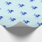 Maßgeschneiderte Farben Wrapping Paper Blue Horse Geschenkpapier (Ecke)