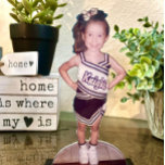 Maßgeschneiderte Fotoskulpturen mit Ihrem Bild! Freistehende Fotoskulptur<br><div class="desc">Ersetzen Sie einfach das Beispiel-Foto durch ein normales Foto von Ihnen, Ihrem Sportsstar, Ihrem Haustier usw. und es wird ausgeschnitten und in eine Fotoskulptur wie das Beispiel geschnitten. Jetzt können Sie eine kleine Statue Ihres Superstars haben! Fügen Sie Ihr Foto hinzu und verwandeln Sie es in ein Kunstwerk mit diesen...</div>