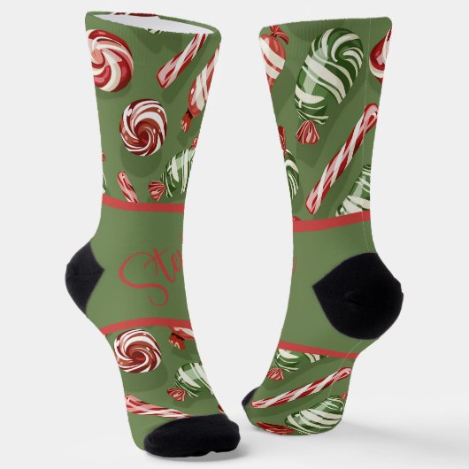 Maßgeschneiderte grüne Weihnachtscreme Socken (Gewinkelt)