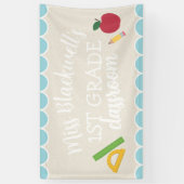 Maßgeschneiderte Handschrift Lehrer Name Klassenzi Banner (Vertikal)