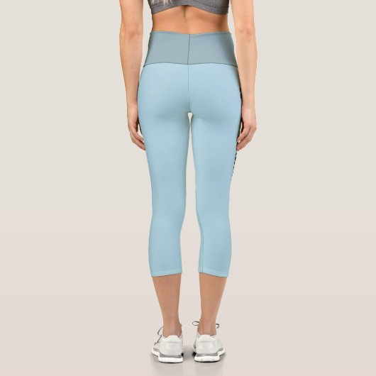 Maßgeschneiderte hellblaue Capri Leggings (Rückseite)
