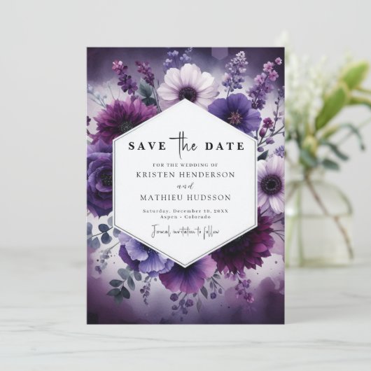 Maßgeschneiderte Lila Blumenhochzeit Save The Date (Stehend Vorderseite)