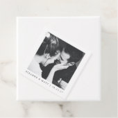 Maßgeschneiderte Minimalistische Schwarz-weiße Paa Geschenkanhänger (Beispiel)