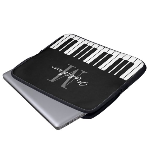 Maßgeschneiderte Monogramm-Tasten für schwarz-weiß Laptopschutzhülle (Vorne Knopf)