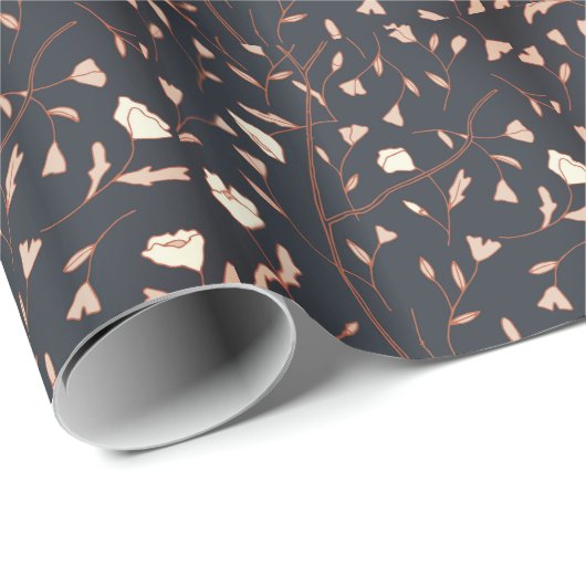 Maßgeschneiderte Navy Floral Geschenkpapier (Rolleneckpunkt)