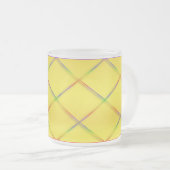 Maßgeschneiderte Regenbogen-Trellis-Gelbe Tasse (VorderseiteRechts)