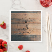 Maßgeschneiderte rustikale Holztextur & Hirschmono Serviette (Beispiel)