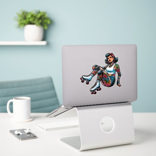 Maßgeschneiderte Vinyl-Aufkleber: Roller Girl Aufkleber (Laptop auf Schreibtisch)