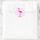 Maßgeschneiderte weiße Streifen Hot Pink Flamingo Runder Aufkleber (Tasche)
