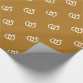 Maßgeschneiderte White Wedings auf Matte Gold Geschenkpapier (Ecke)