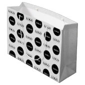 Maßgeschneiderte Zwei-Logo-Schritt und Wiederholun Große Geschenktüte (Rückseite Schrägansicht)