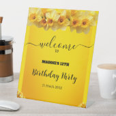 Maßgeschneiderter Daffodil März Geburtstag Blume G Sockelschild (In Situ)