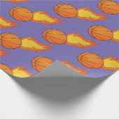 Maßgeschneiderter Flaming-Basketball Geschenkpapier (Ecke)
