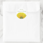 Maßgeschneiderter, gelber Gerbera Daisy Monogram S Runder Aufkleber (Tasche)