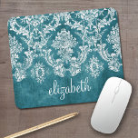 Maßgeschneiderter türkisfarbener Damaskus-Muster Mousepad<br><div class="desc">Ein Vintages Muster mit einer Tafel und Spitzen-Design. Schau genau auf die Blume und Blätter. Ein trendiges Design mit Juwelenfarben und Eleganz. Elemente können leichter angepasst werden, wenn Sie zuerst alle Foto und Texte ersetzen. Wenn Ihre Kunst noch angepasst werden muss, klicken Sie auf die Schaltfläche Diese anpassen. Das bringt...</div>