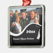 Maßgeschneiderter White Tassel Abschluss Ornament Aus Metall (Links)