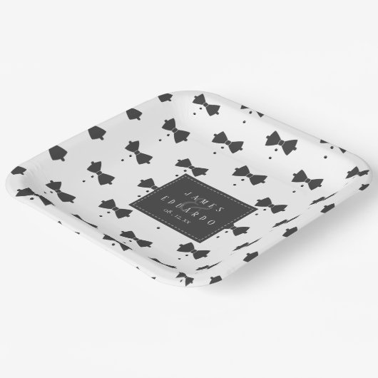 Maßgeschneidertes Black Bow Krawatte Muster auf de Pappteller (Gewinkelt)