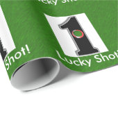 Maßgeschneidertes Golf Lucky Shot Hole in One Geschenkpapier (Rolleneckpunkt)