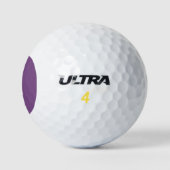 Maßgeschneidertes Monogramm auf einem Golfball (Logo)