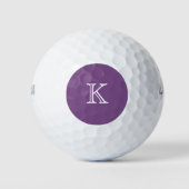 Maßgeschneidertes Monogramm auf einem Golfball (Vorderseite)