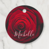 Maßgeschneidertes Monogramm rote Rose Vintages Fot Geschenkanhänger (Rückseite)