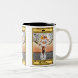 Mäßigkeits-Tarot-Karten-Kunst Zweifarbige Tasse