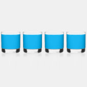 Massiver, leuchtend blauer Hintergrund Whiskyglas (Links)