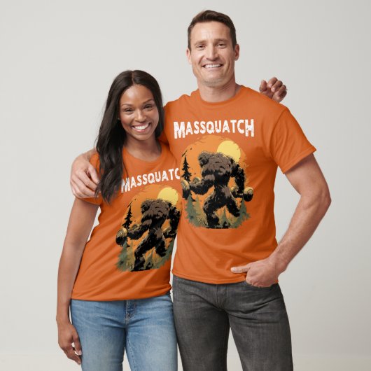 Massquatch Funny Workout Gym Sasquatch Weightlifte T-Shirt (Unisex)