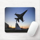 Maßstabsmodell eines F-16 C-Kampffalken Mousepad (Mit Mouse)