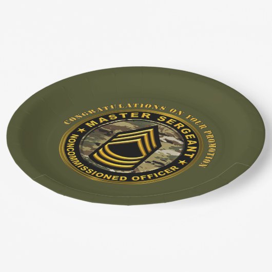 Master Sergeant Werbeaktion Pappteller (Schrägansicht)