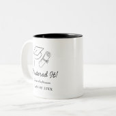 Mastered It! Black Graduation Cap & Scroll Doodle Zweifarbige Tasse (Vorderseite Links)