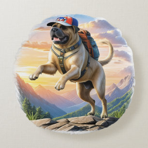 Mastiff englische Dogge im Urlaub im Gebirge Rundes Kissen