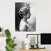 Mata Hari: "Schöne Frau, gefährliche Spy" Poster (Heimbüro)