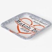 Match Day Red 2026 Glitter Stethoskop Papierplatte Pappteller (Gewinkelt)