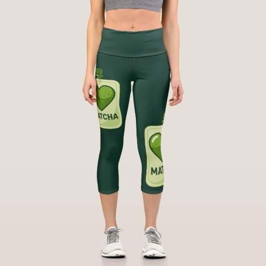 Matcha Serum Pouch mit Herzdesign Capri Leggings (Vorderseite)