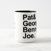 Mathe-Detektive - Pat, George, Benny und Joe Zweifarbige Tasse (Mittel)