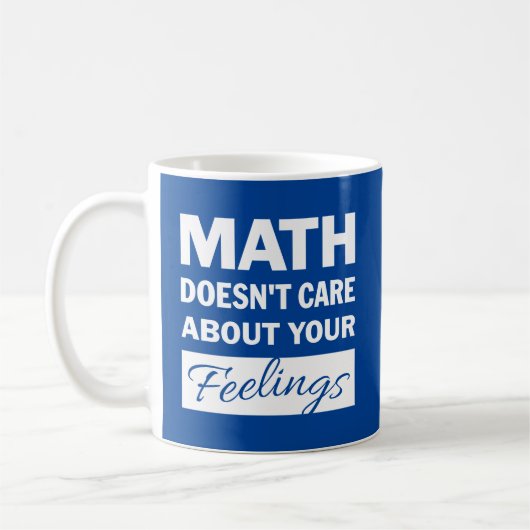 Mathematik interessiert die Tasse von weißem Text (Links)