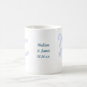 Matron der Ehre Blumenbrief Dusty Blue Custom Kaffeetasse (Mittel)