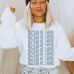 Matron of Honor Dusty Blue Matching Brautparty Sweatshirt<br><div class="desc">Suchen Sie das passende Outfit für Ihren Junggeselinnen-Abschied? Will du, dich wie ein Junggeselinnen-Abschied Diva zu verkleiden? Nun, schauen Sie nicht weiter! Dieses personalisierte, staubige, blaue Matron of Honour passende Brautparty Crewneck Sweatshirt ist genau das, was Sie brauchen! Es bietet lustige und einzigartige Junggeselinnen-Abschied-Themen, die Ihren Junggeselinnen-Abschied zu einem zu...</div>