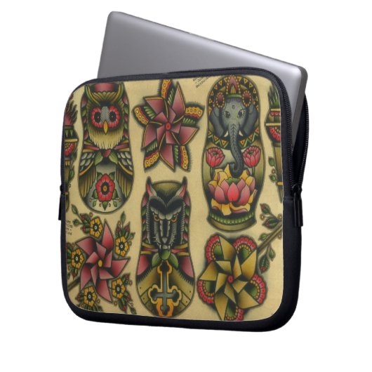 Matryoshkas und Pinwheels Laptopschutzhülle (Vorderseite Links)