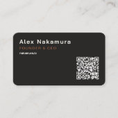 Matte Black Minimal QR Code Tech Founder Startup  Visitenkarte (Vorderseite)