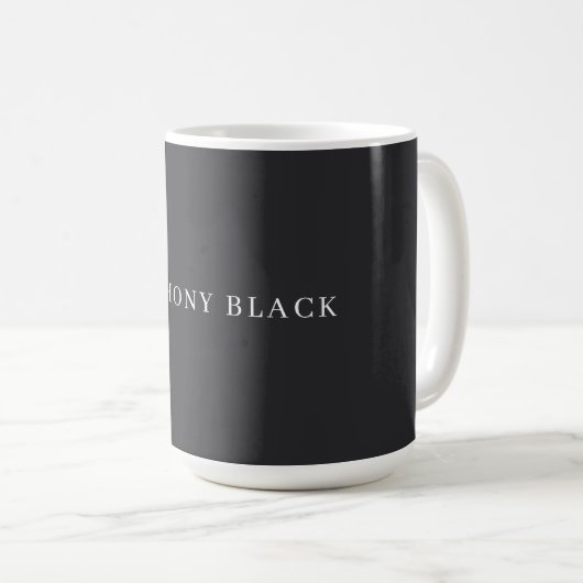 Matte Black Minimalist Plain Elegant Classical Kaffeetasse (VorderseiteRechts)