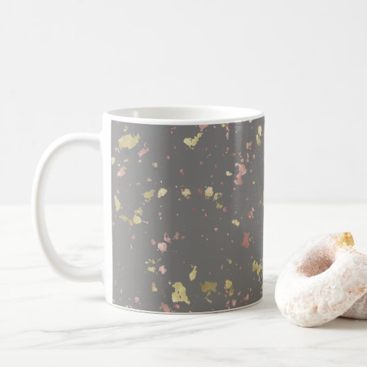 Matte Gold und Rose Gold Flakes Warmes Dunkles Gra Kaffeetasse (Mit Donut)