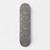 Matte Gold und Rose Gold Flakes Warmes Dunkles Gra Skateboard (Vorne)