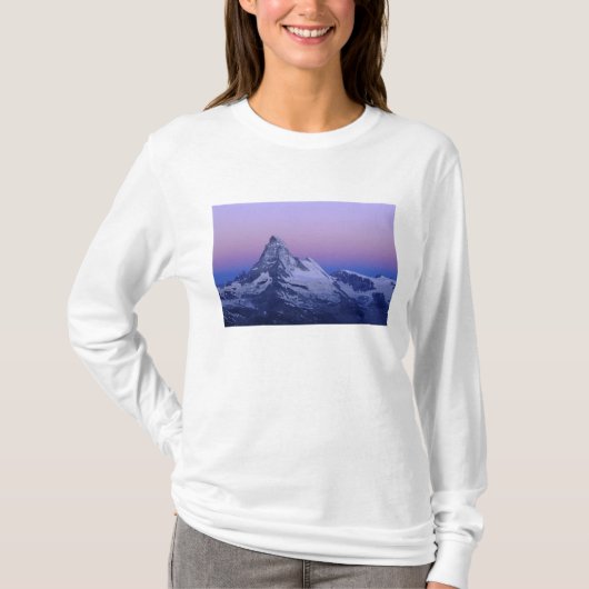 Matterhorn im Morgengrauen, Zermatt, Schweizer Alp T-Shirt (Vorderseite)
