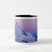 Matterhorn im Morgengrauen, Zermatt, Schweizer Alp Zweifarbige Tasse (Mittel)