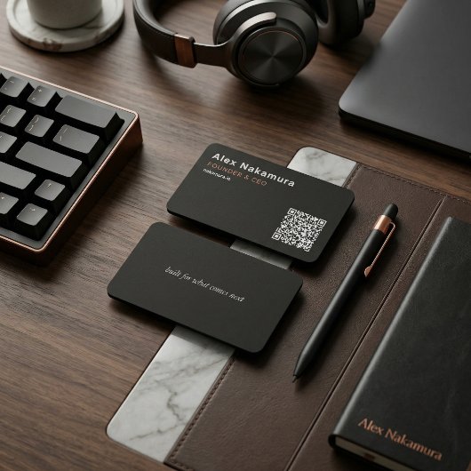 Mattes Schwarz Minimales QR-Code-Tech-Gründer Star Visitenkarte