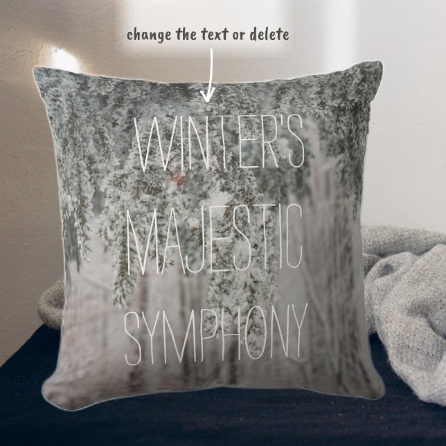 Mattierte Äste und ein schneebedeckter Wald Kissen (Von Creator hochgeladen)