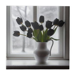"Mattierte Eleganz: Schwarze Tulpen in einer weiße Fliese